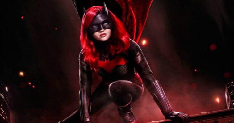 Batwoman llega a la pantalla chica con una nueva serie y críticas divididas