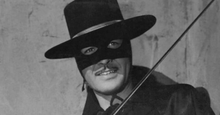 Curiosidades que no sabias sobre El Zorro, uno de los primeros héroes de acción