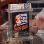Un cartucho del videojuego de Super Mario Bros fue vendido por una cifra astronómica