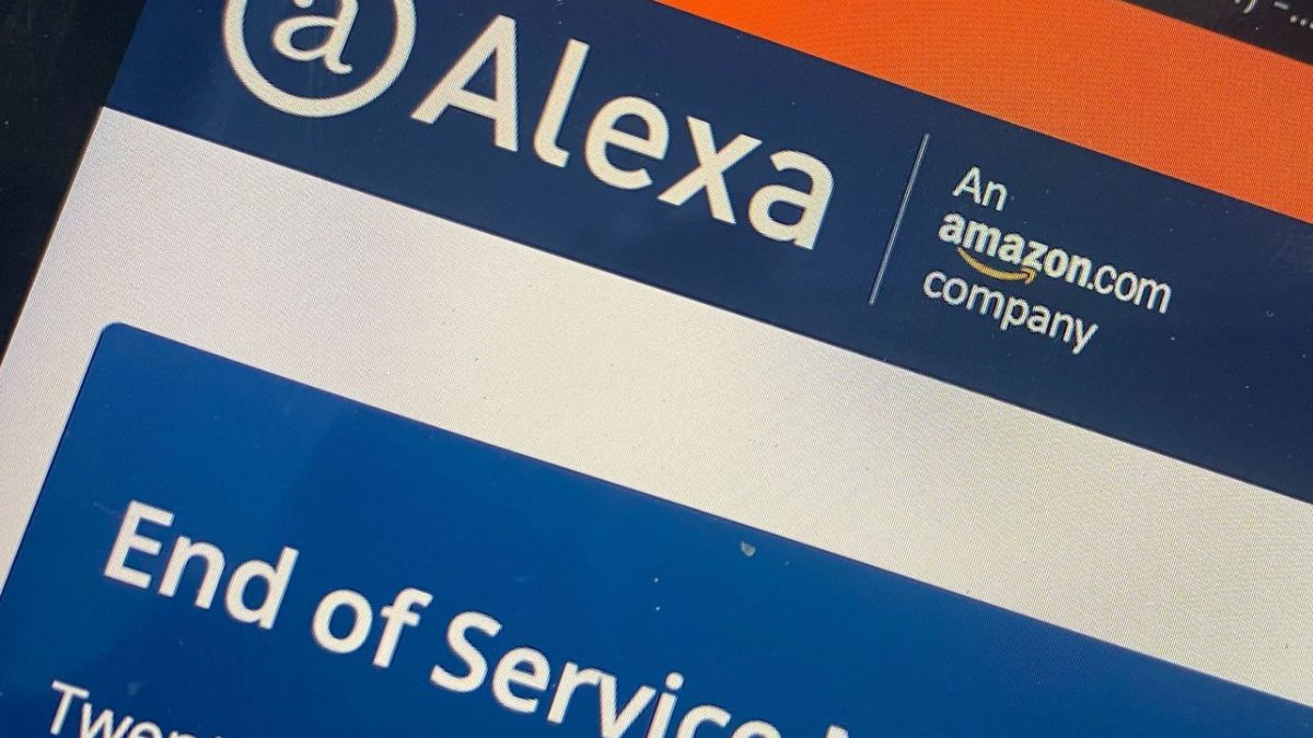 Alexa fue retirada por Amazon, pero no es la asistente virtual que estás pensando