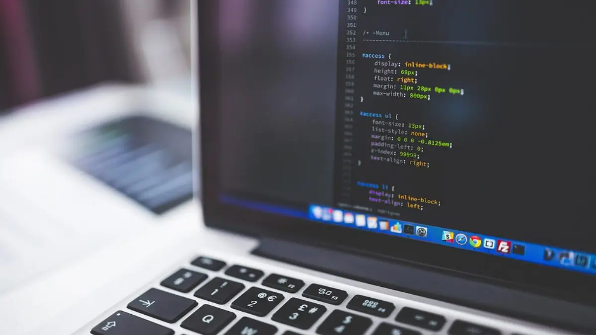 ¿Quieres conseguir empleo como programador? Debes aprender alguno de estos 5 lenguajes
